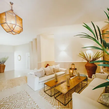 Apartment 2 Bedroom In A 5-star *